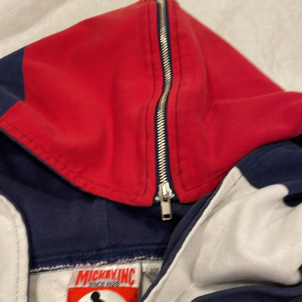 Vintage Mickey Mouse sweatshirt - Picture 7 of 8